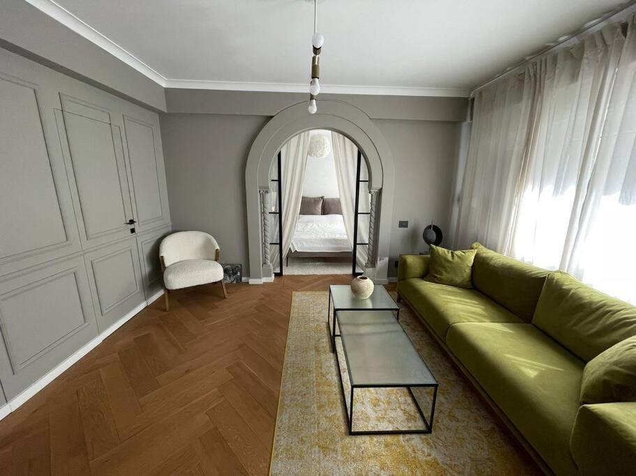 Stunning 1Bd Flat With 50M2 Terrace In The City Center Bucureşti Eksteriør bilde