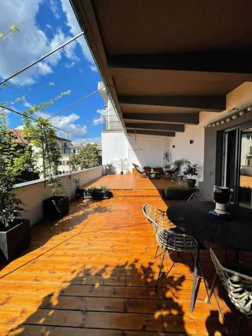 Stunning 1Bd Flat With 50M2 Terrace In The City Center Bucureşti Eksteriør bilde