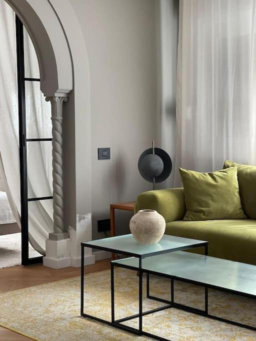 Stunning 1Bd Flat With 50M2 Terrace In The City Center Bucureşti Eksteriør bilde